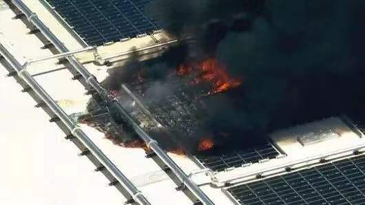 อันตราย 'ความปลอดภัย' ที่ซ่อนอยู่ของอาร์คไฟฟ้ากระแสตรงและไฟไหม้ในโรงไฟฟ้าพลังงานแสงอาทิตย์แบบกระจาย --- การวิเคราะห์ความเสี่ยงของสถานการณ์การใช้งาน